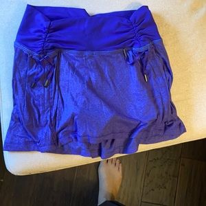 Lululemon hotty hot skirt size 2